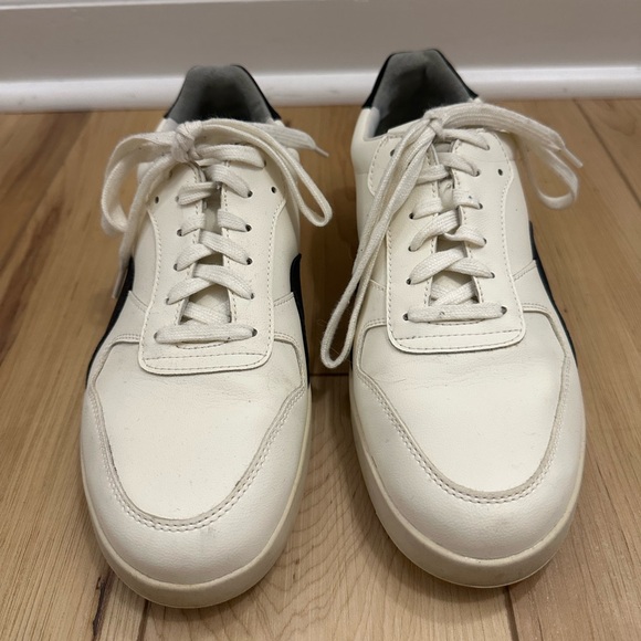 Everlane Court Sneaker - Picture 5 of 5